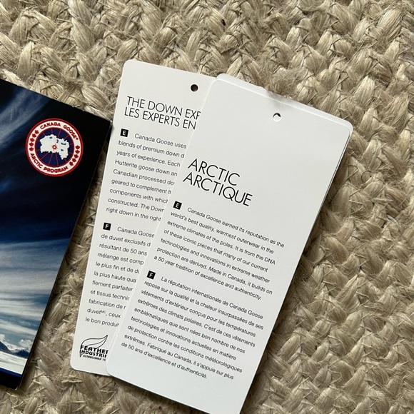 Canada goose black trillium parka with real fur hood - Picture 13 of 15